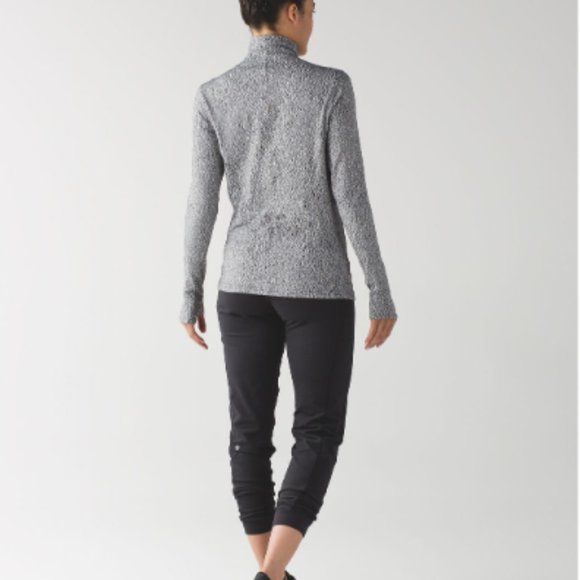 Lululemon Ready to Rulu™  Turtleneck - Picture 2 of 16